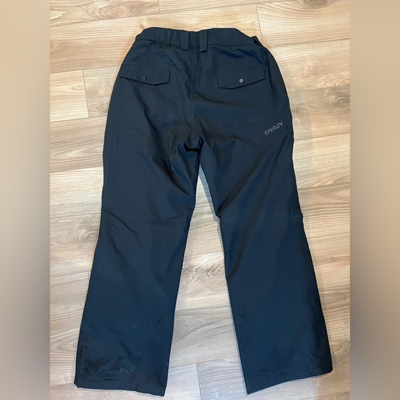 Oakley Black Snowpants size Large - Picture 2 of 3